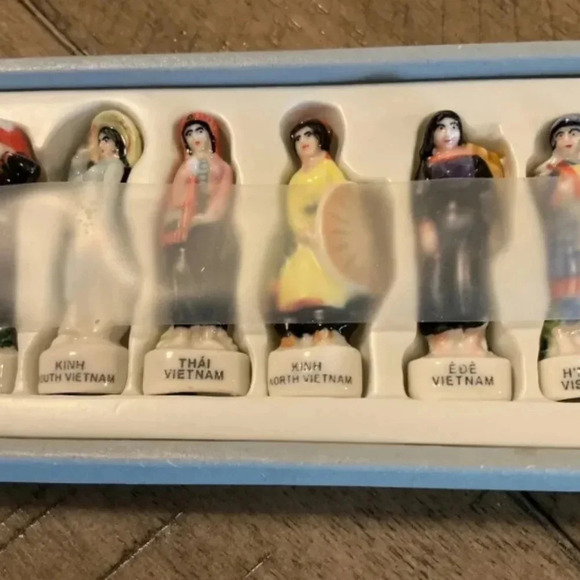 minh long porcelain collection of ethnic dolls - Picture 4 of 7